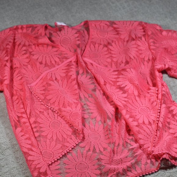 On Twelfth Size Large Floral Lace Neon Peach Cover Up - Picture 1 of 4